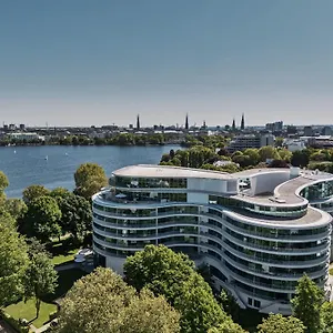 ***** Hotel The Fontenay Germany