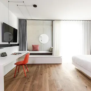 ***** Hotel Kpm & Residences Germany